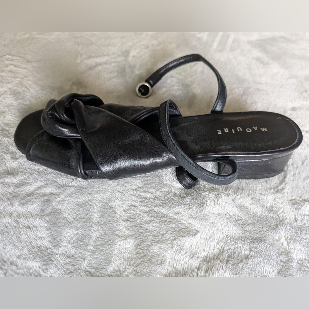 Mataro Black Sandals - Picture 3 of 6